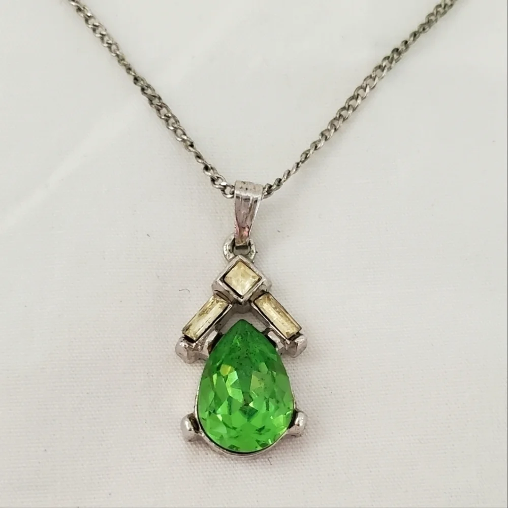 Vintage Trifari Necklace - Picture 8 of 12